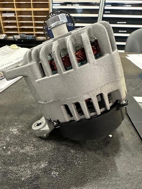 ALTERNATOR 185046500