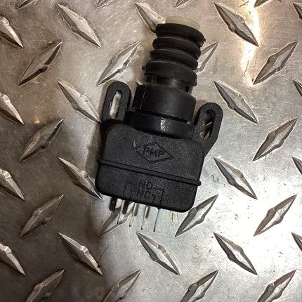 PTO Switch, 000013058P05