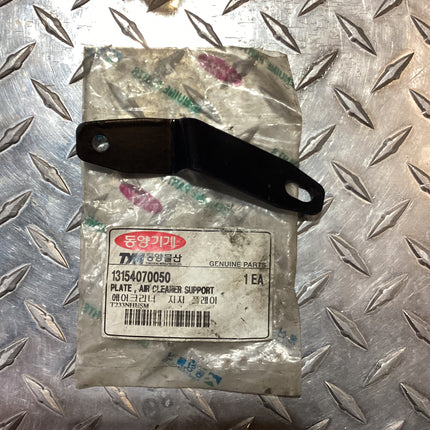 TYM Air Cleaner Support Plate, 13154070050