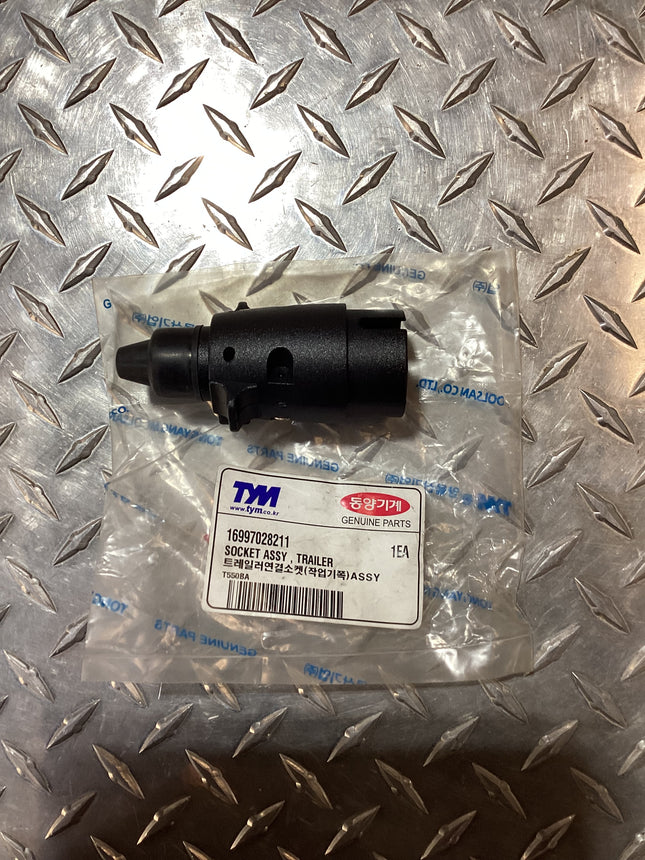 TYM / Mahindra Trailer Socket, 16997028211