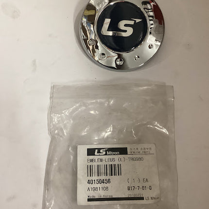 LS TRACTOR EMBLEM 40150456