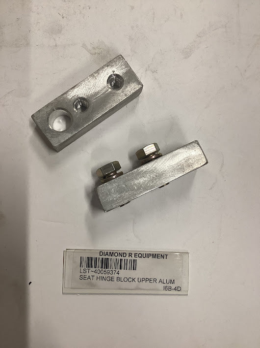 LS TRACTOR SEAT HINGE BLOCK, 40059374