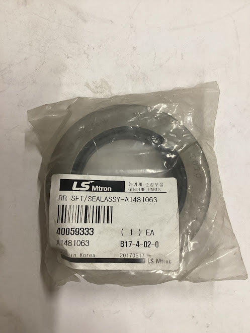 LS TRACTOR SEAL ASSY RR/SFT, 40059333